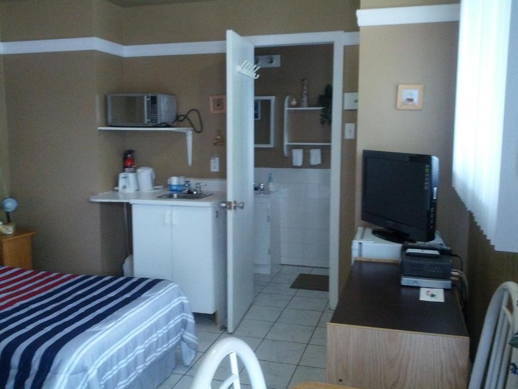 Motel Montgolfiere Jp Saint-Jean-sur-Richelieu Cameră foto